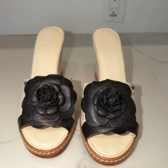 CHANEL Black Floral Women's Slides - Picture 1 of 15
